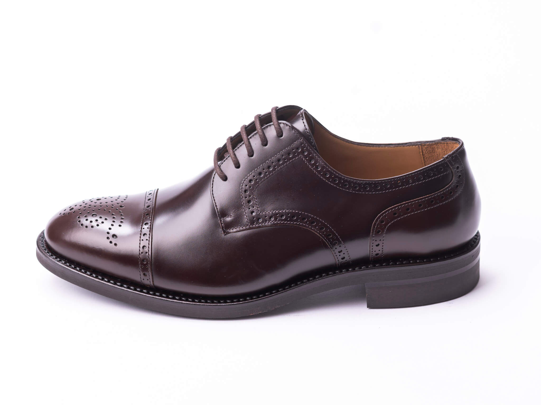 Semi Brogue im Derby Stil mit Vibram Sohle