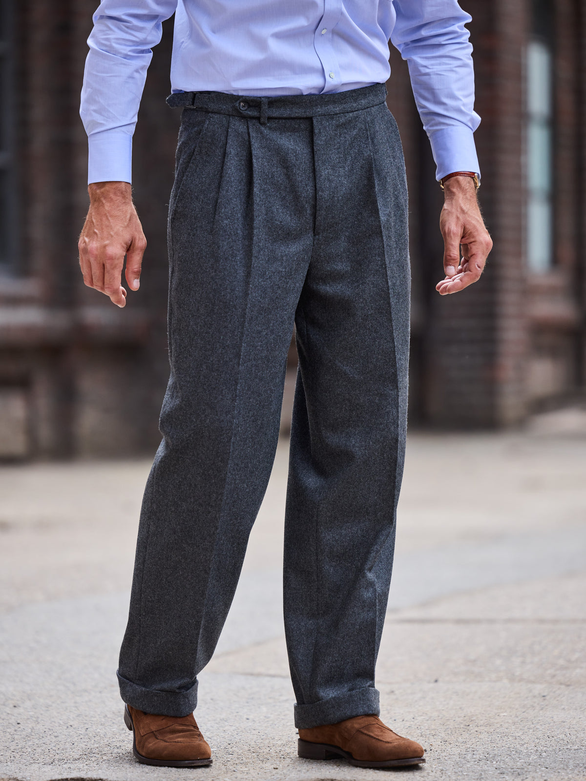 High-Waist-Flanellhose Moon Flanell Midgrey Detailansicht Bund, Bundfalten und Umschlag — John Crocket