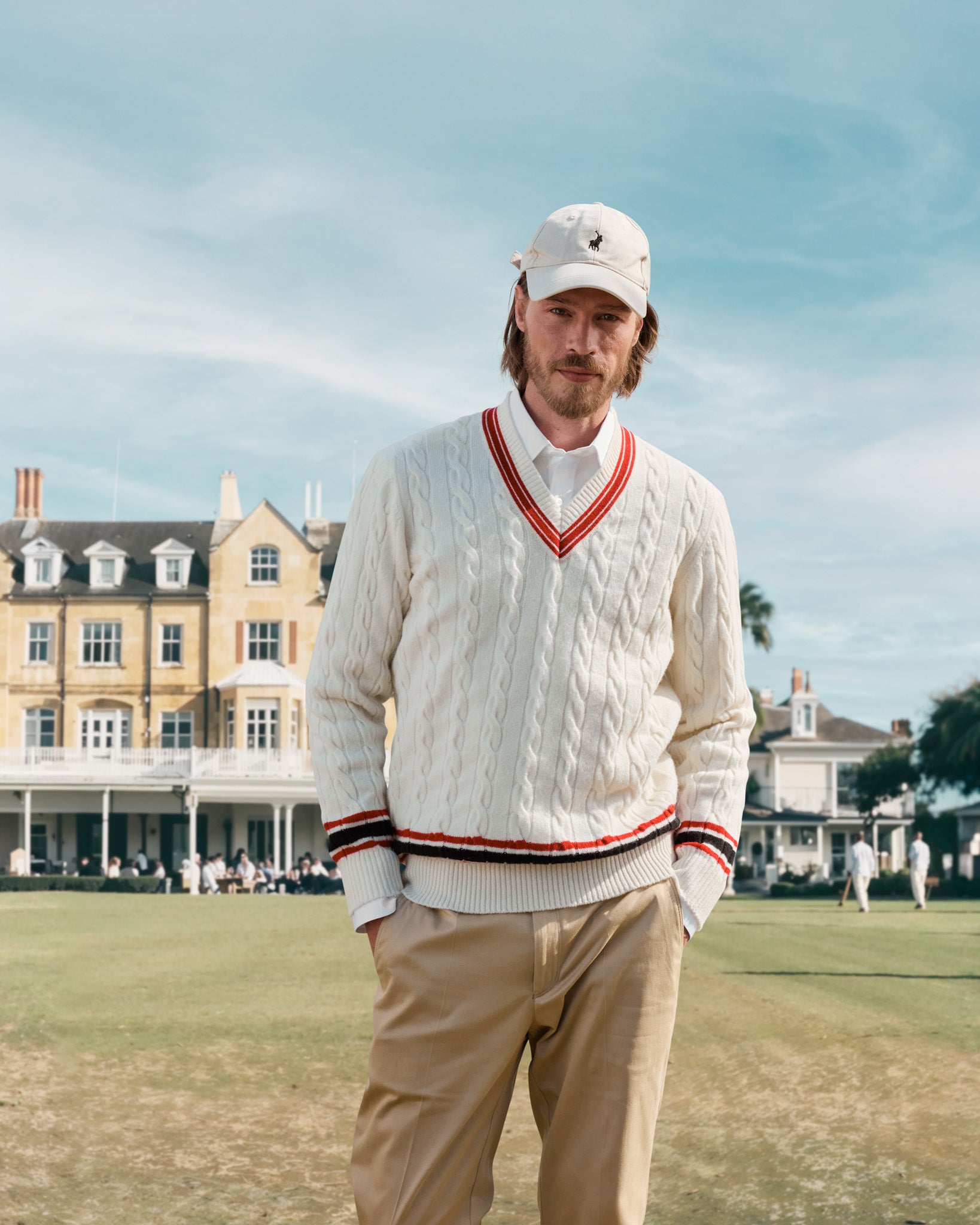 Lambswoolpullover Cricket mit V-Ausschnitt