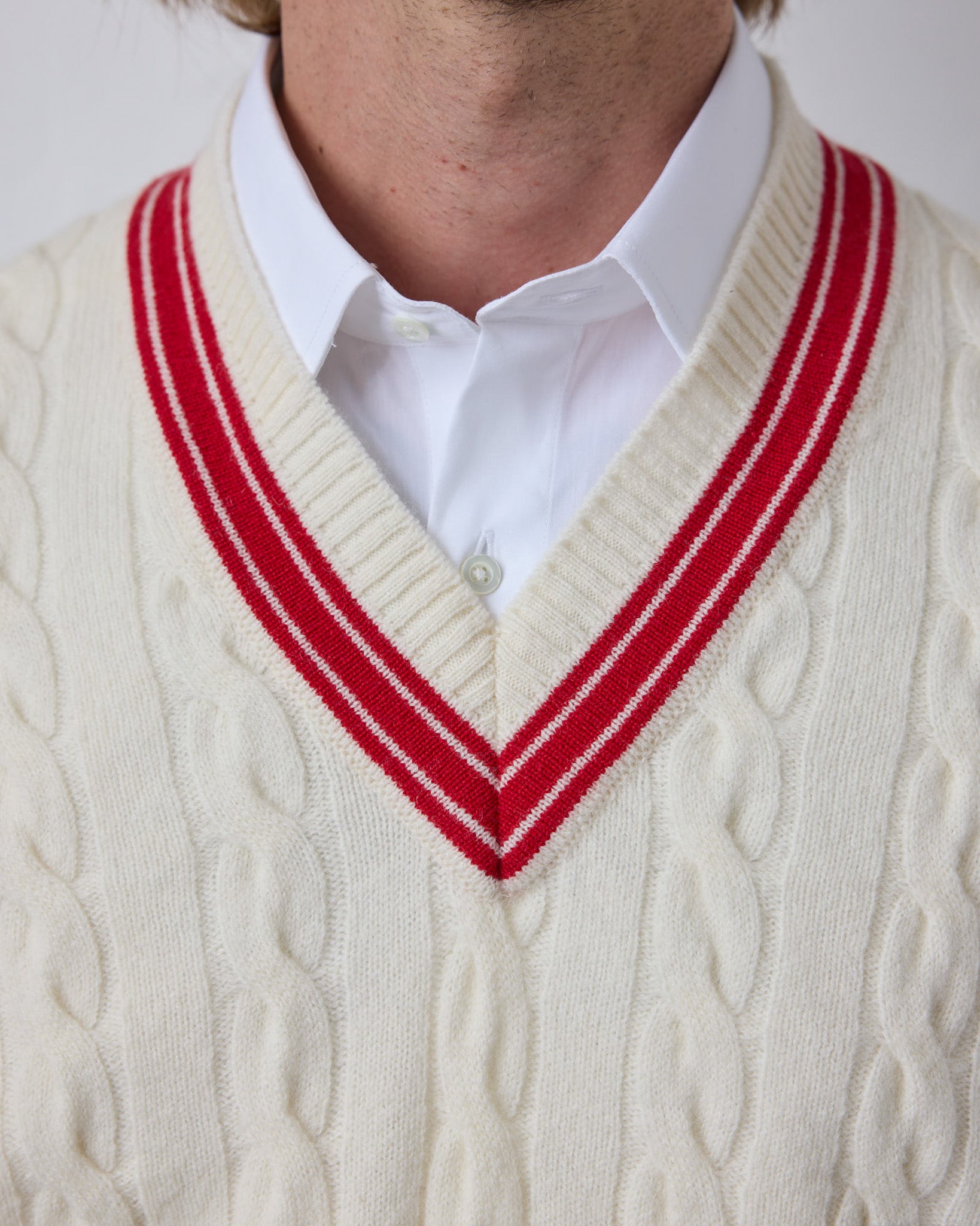 Lambswoolpullover Cricket mit V-Ausschnitt