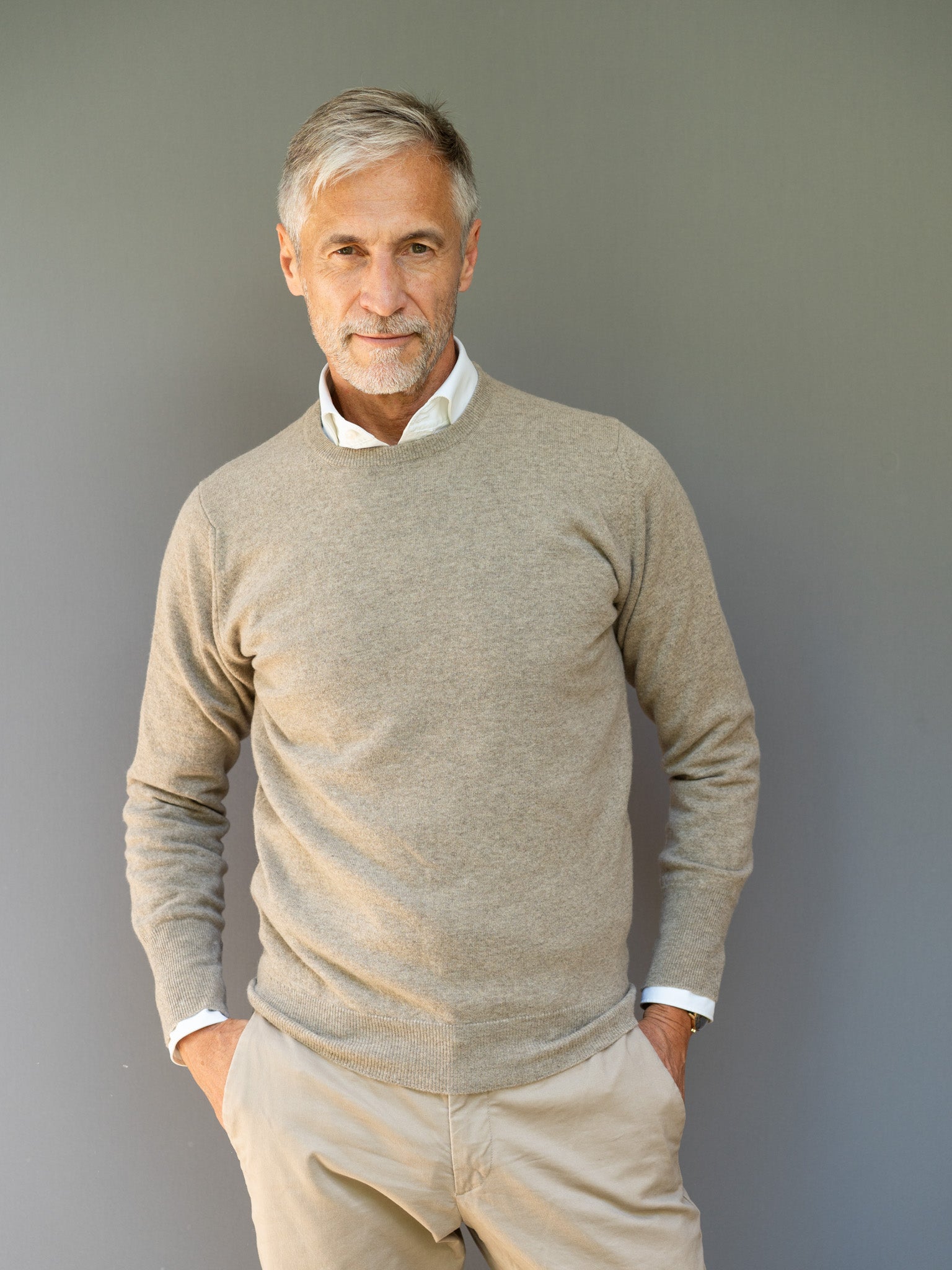Cashmere Pullover (2-fädig) mit Rundausschnitt in modernen Farben
