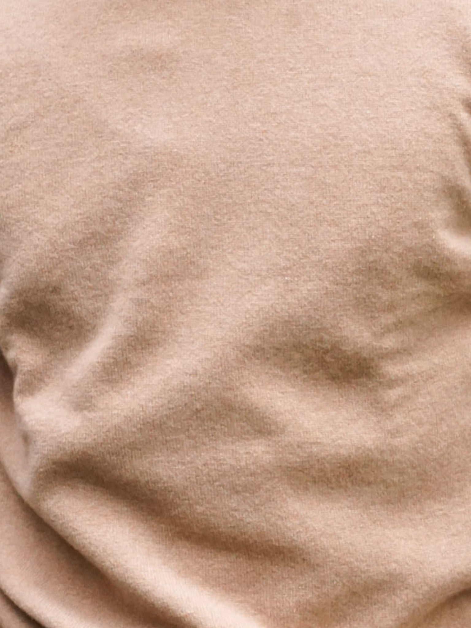 Lambswool Pullover mit V-Ausschnitt in klassischen Farben (Gr. 40–42)