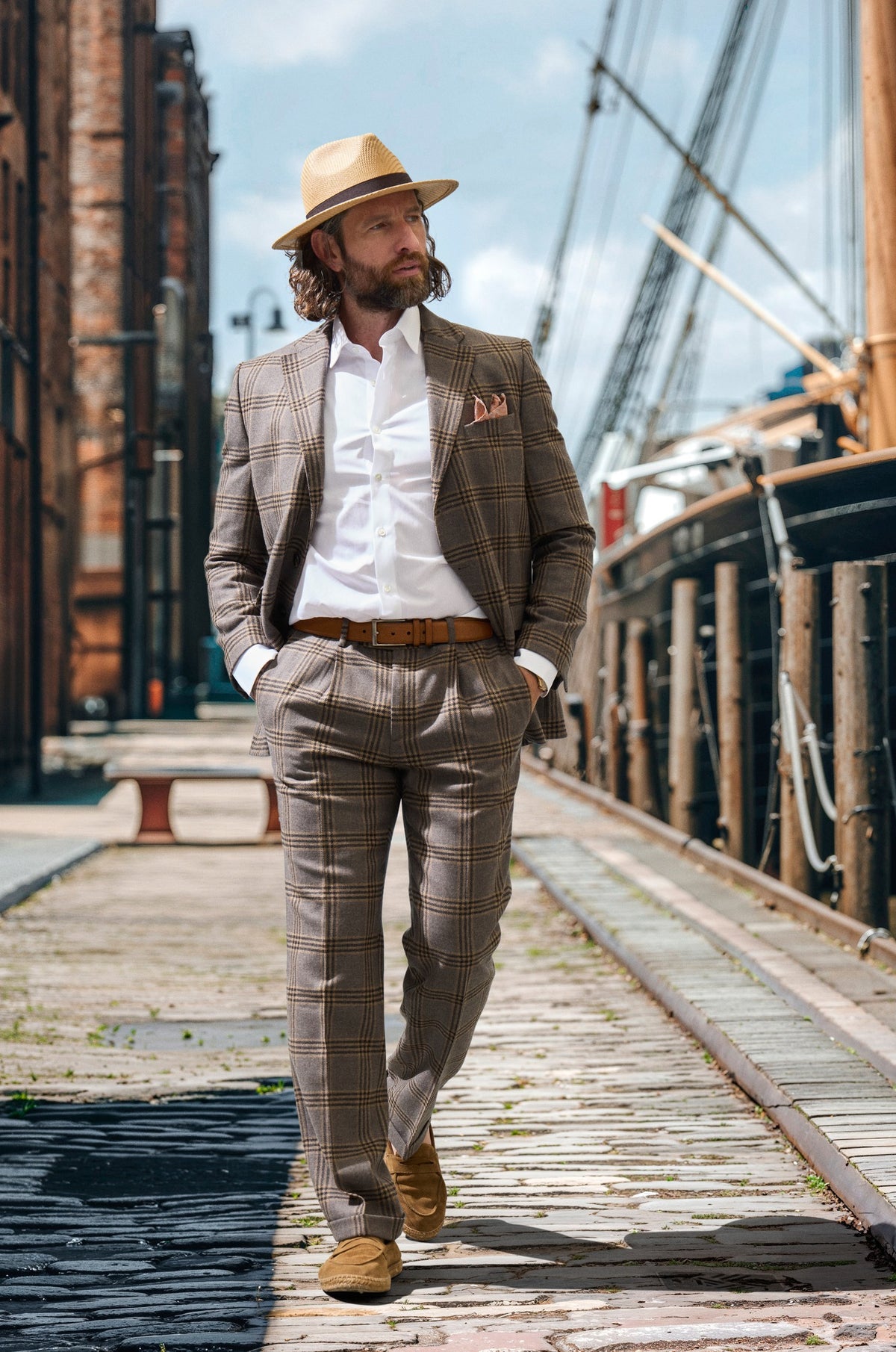 Tweed Anzug Dreiteiler graubeige aus Lovat Tweed — John Crocket