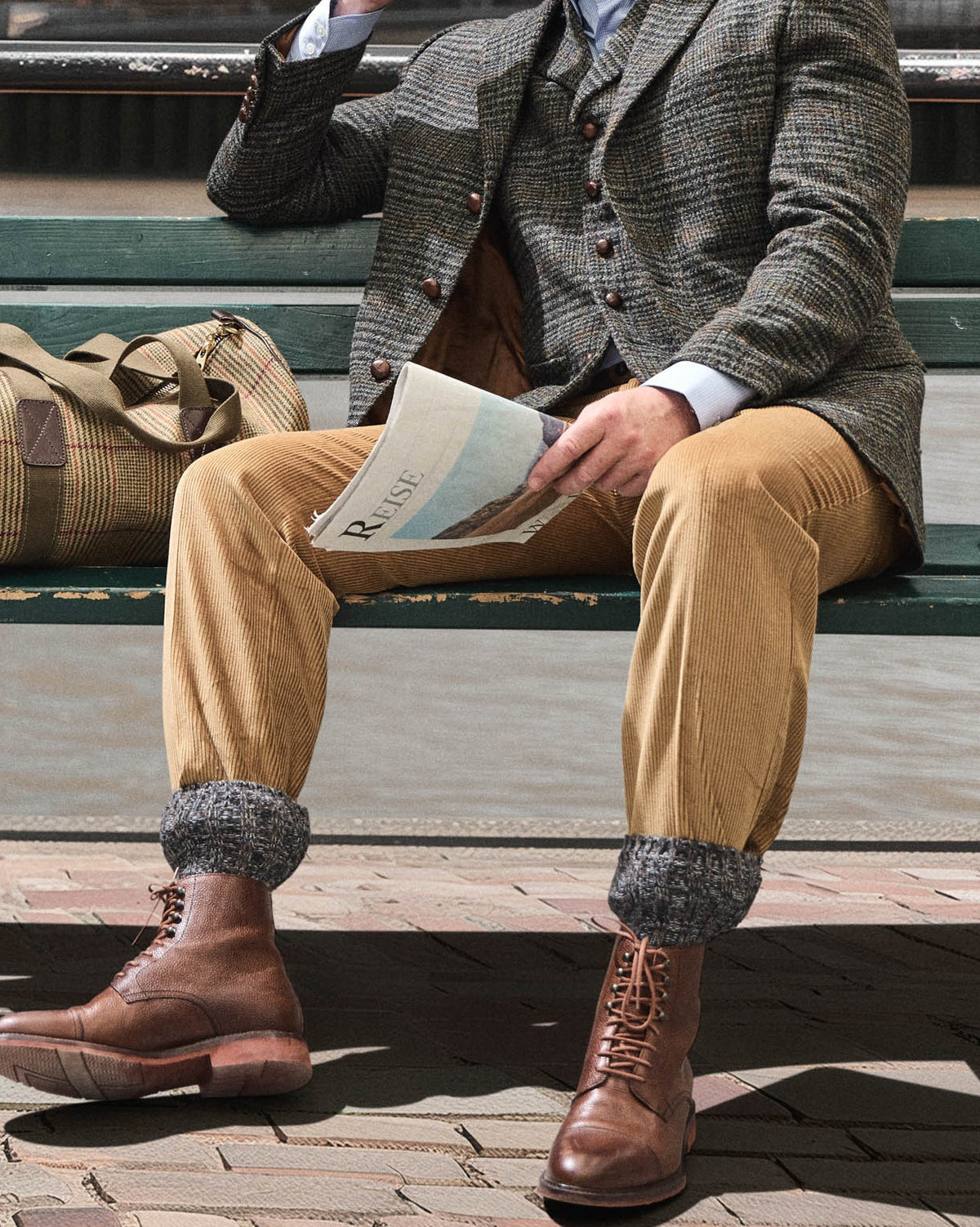 Tweedsakko in 3-Knopf Classic dunkelgrün aus Harris Tweed — John Crocket