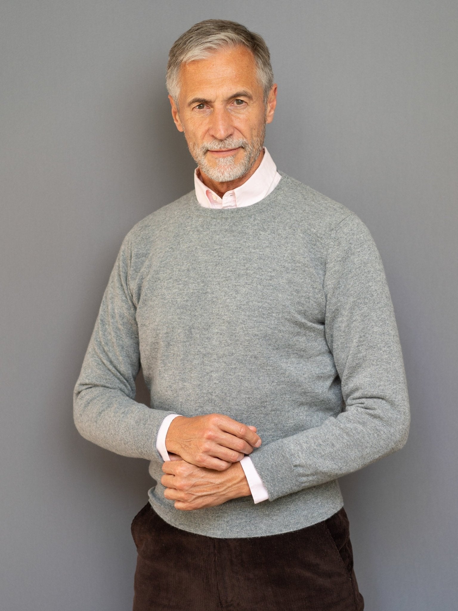 Cashmere Pullover (2-fädig) mit Rundausschnitt in klassischen Farben