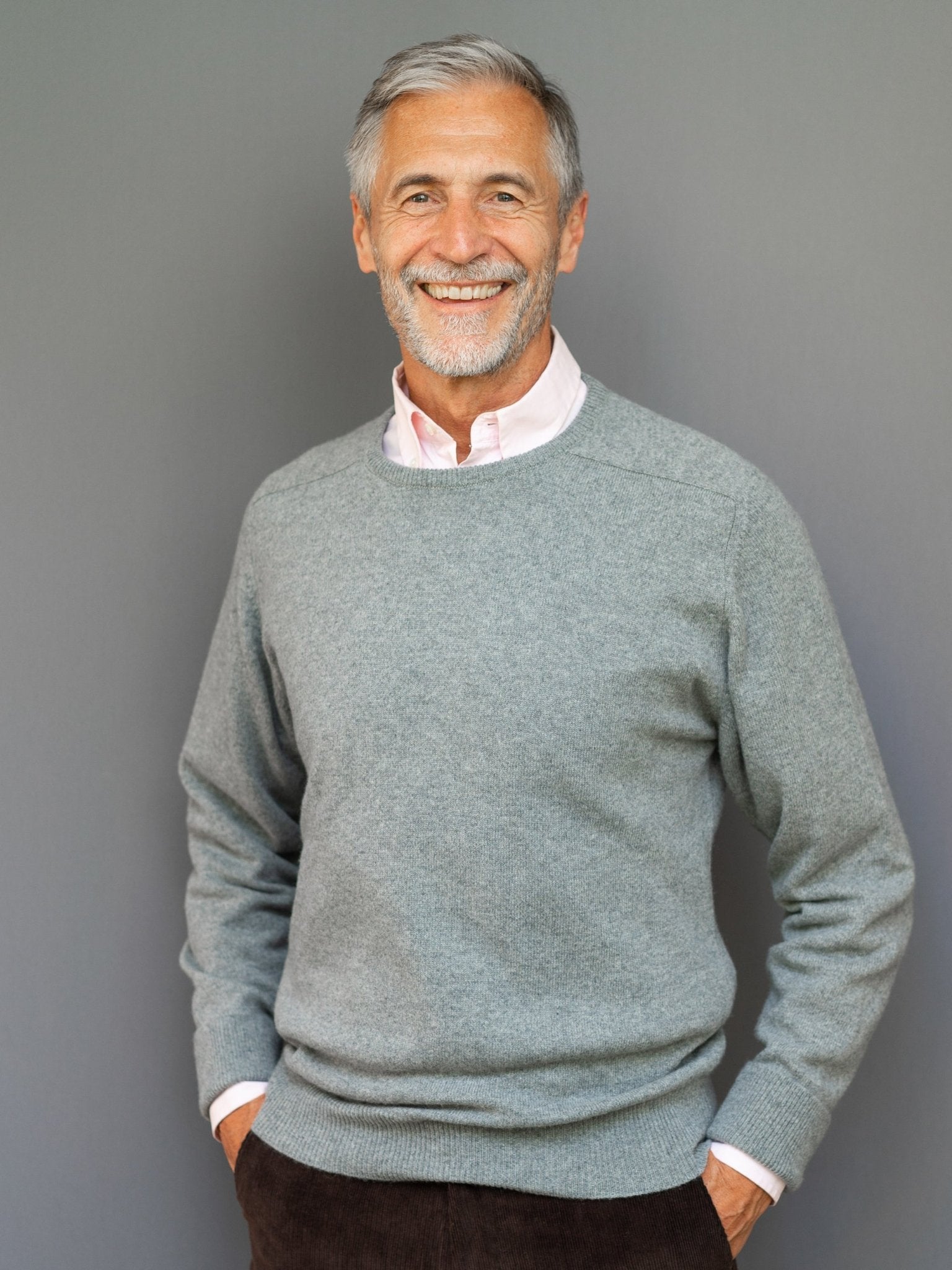 Cashmere Pullover (3-fädig) mit Rundausschnitt in modernen Farben