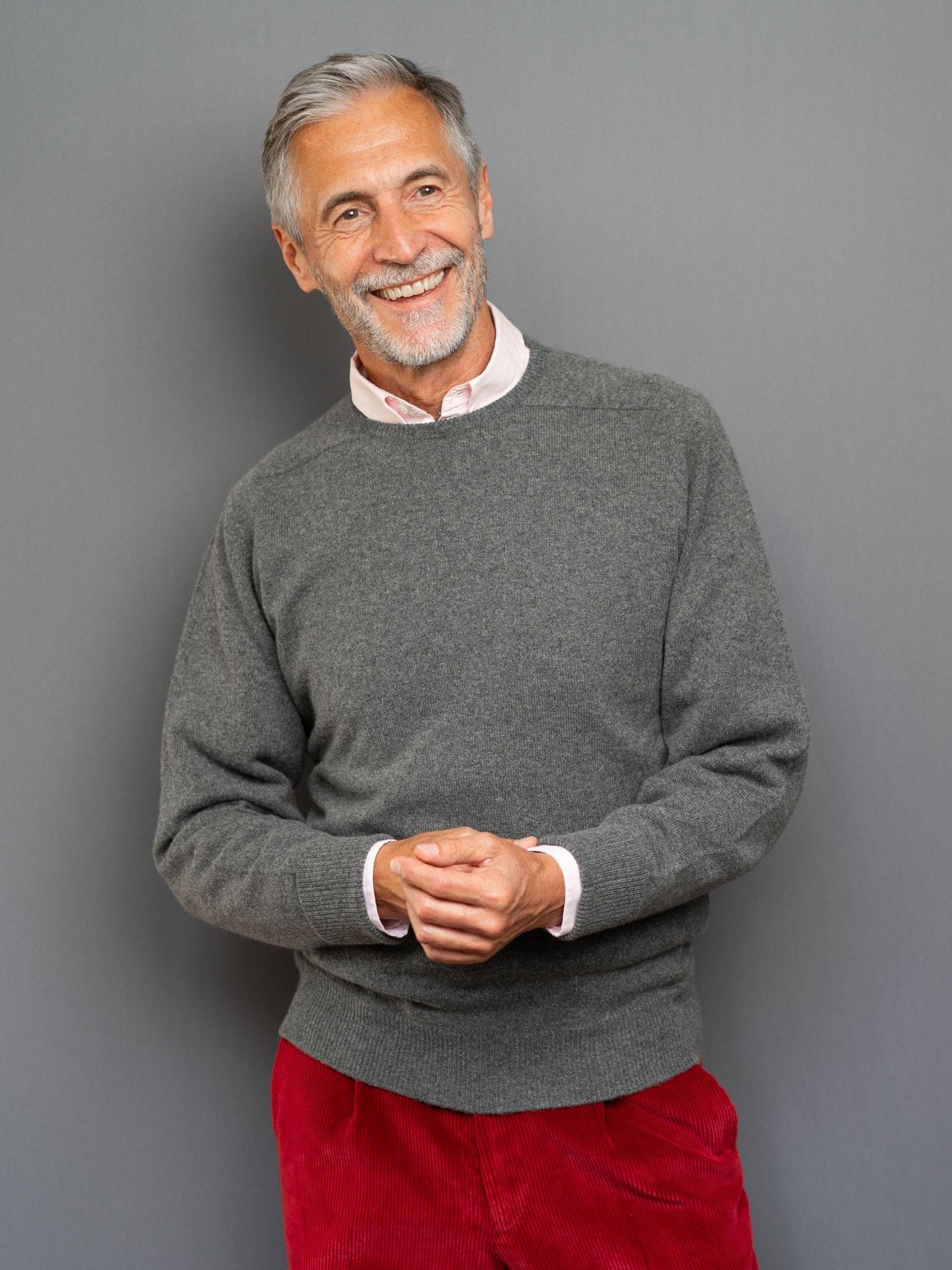 Cashmere Pullover (3-fädig) mit Rundausschnitt in modernen Farben