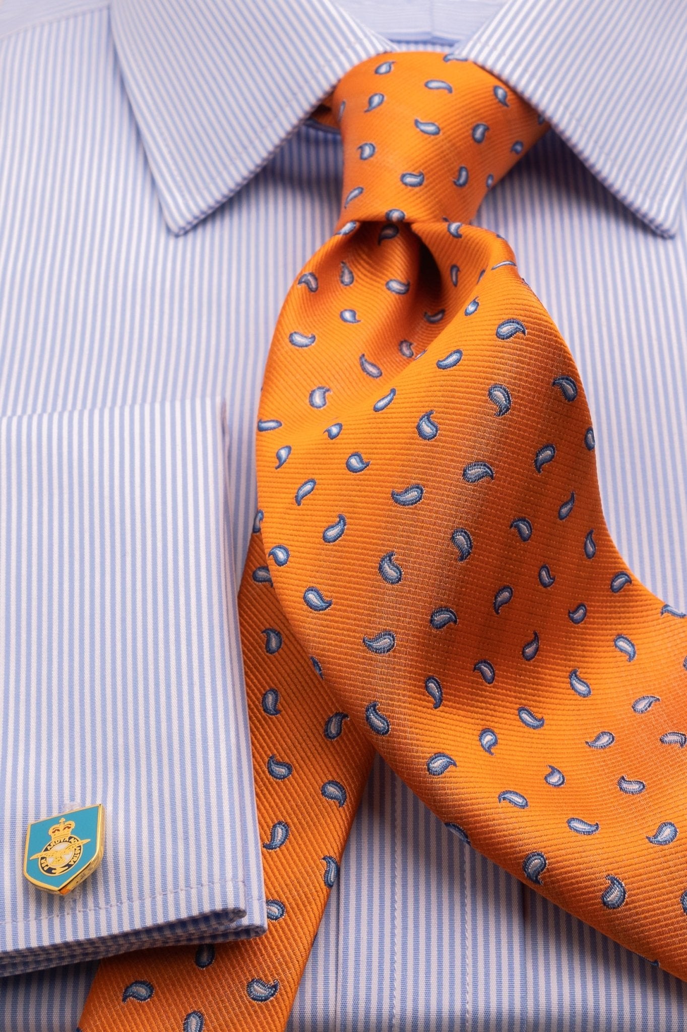 Hemd mit Classic Kent Kragen in hellblau gestreift 100% Baumwolle