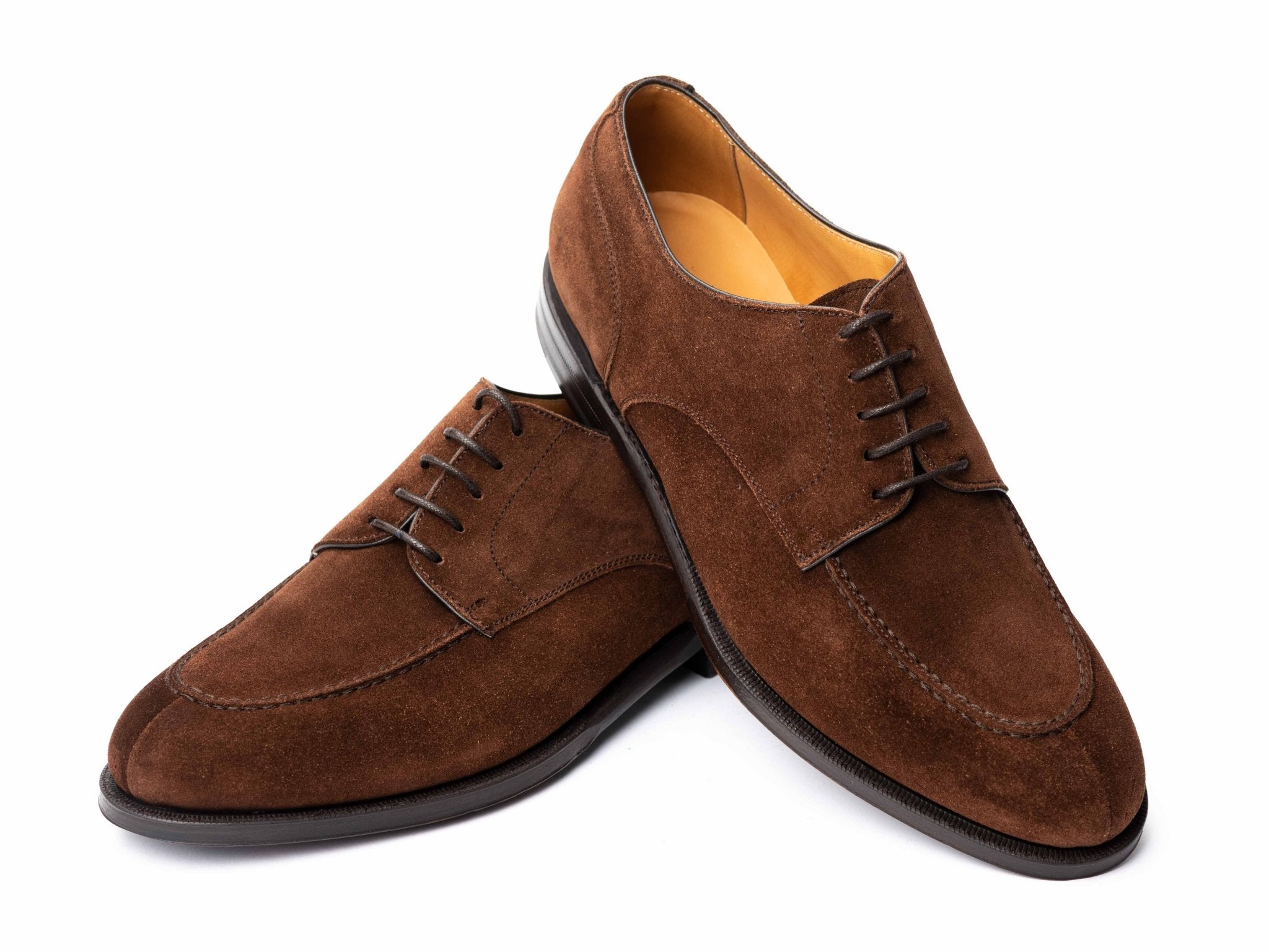 Derby Schuh in braunem Wildleder