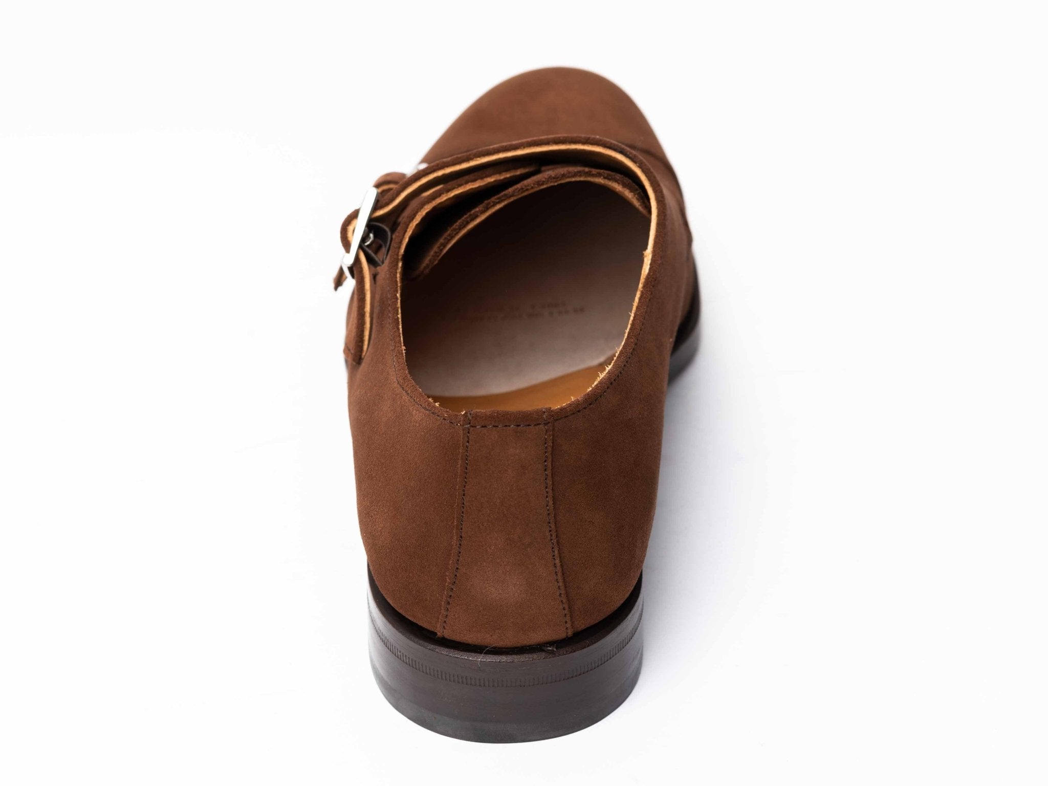 Monk in braunem Wildleder