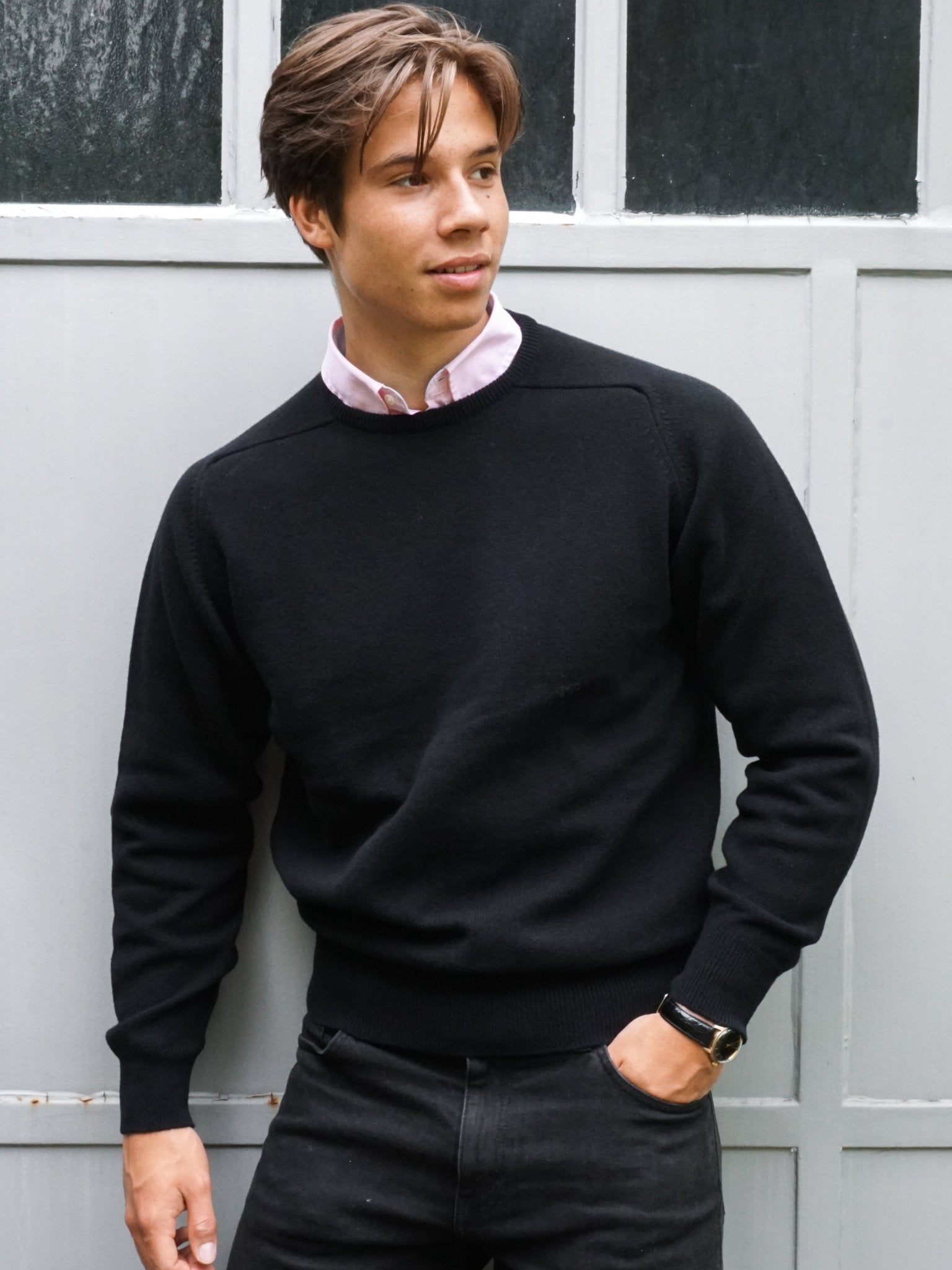 Lambswool Pullover mit Rundausschnitt in klassischen Farben (Gr. 40-42)