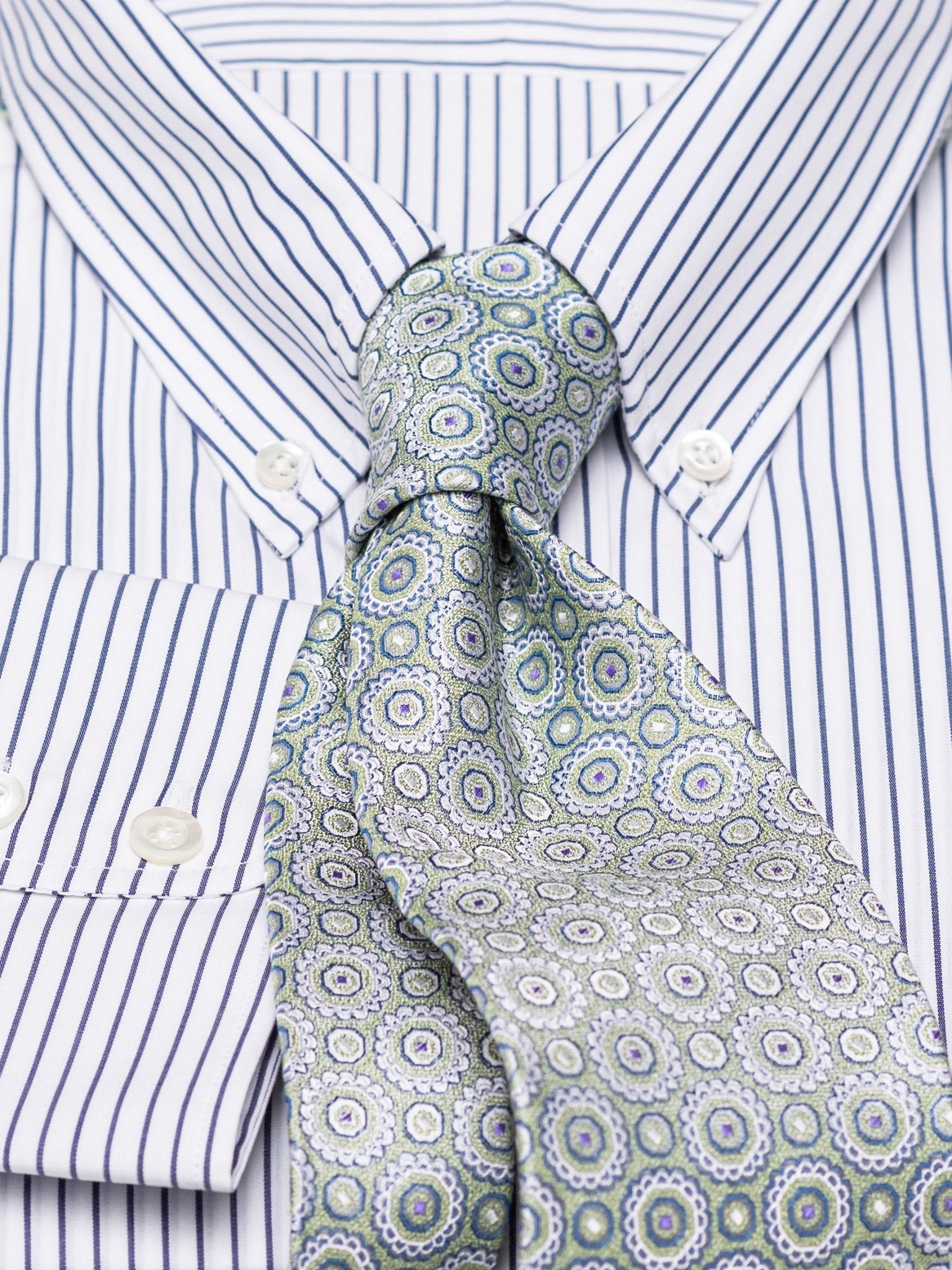 Hemd mit Classic Button Down Kragen in blau gestreift