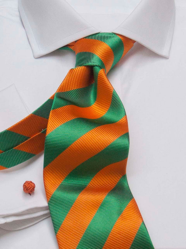 Herrenhemd Slim Fit Cut-Away in Weiß, Frontalansicht