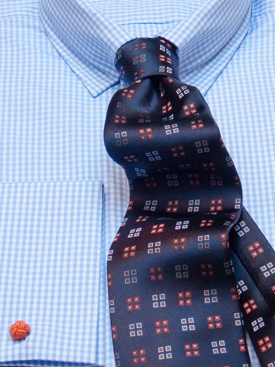 Seidenkrawatte gemustert in navy/orange, Detailansicht