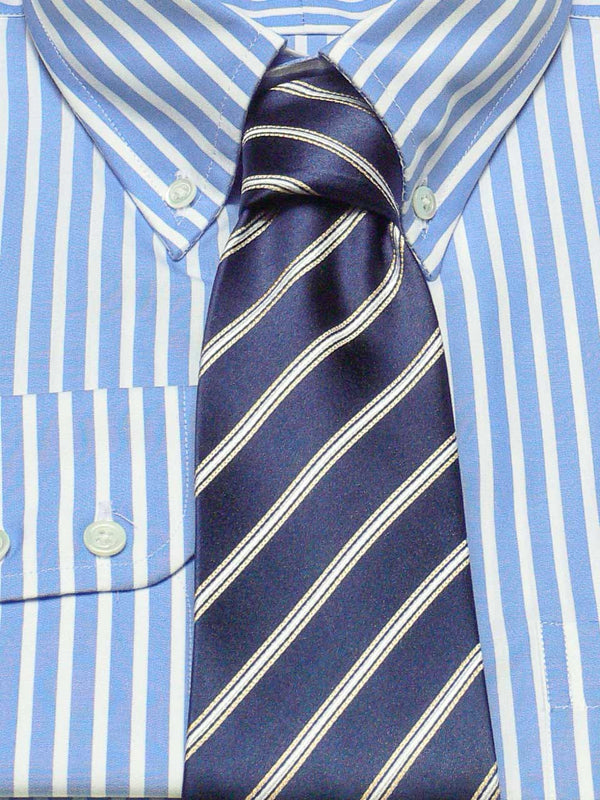 Herrenhemd Button-Down gestreift in Hellblau, Frontalansicht
