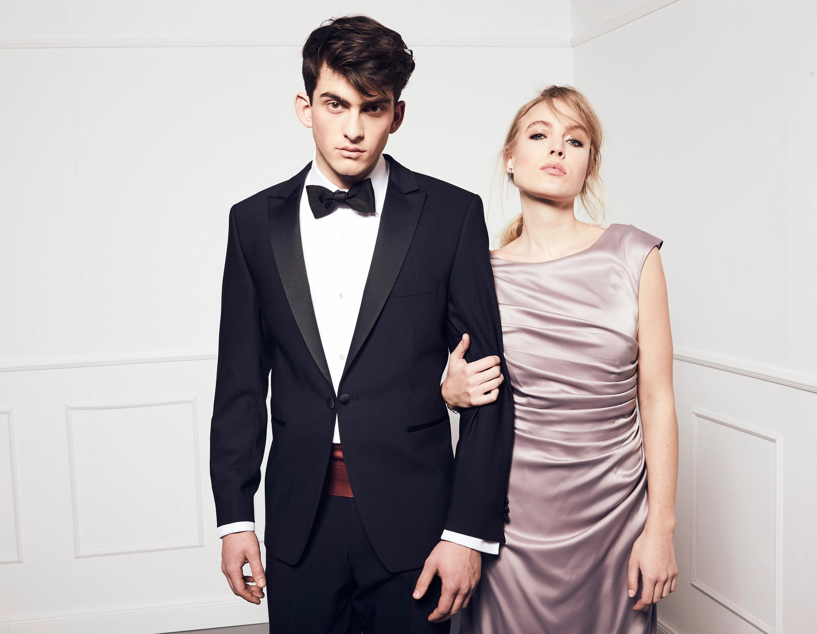 Große Abendgarderobe