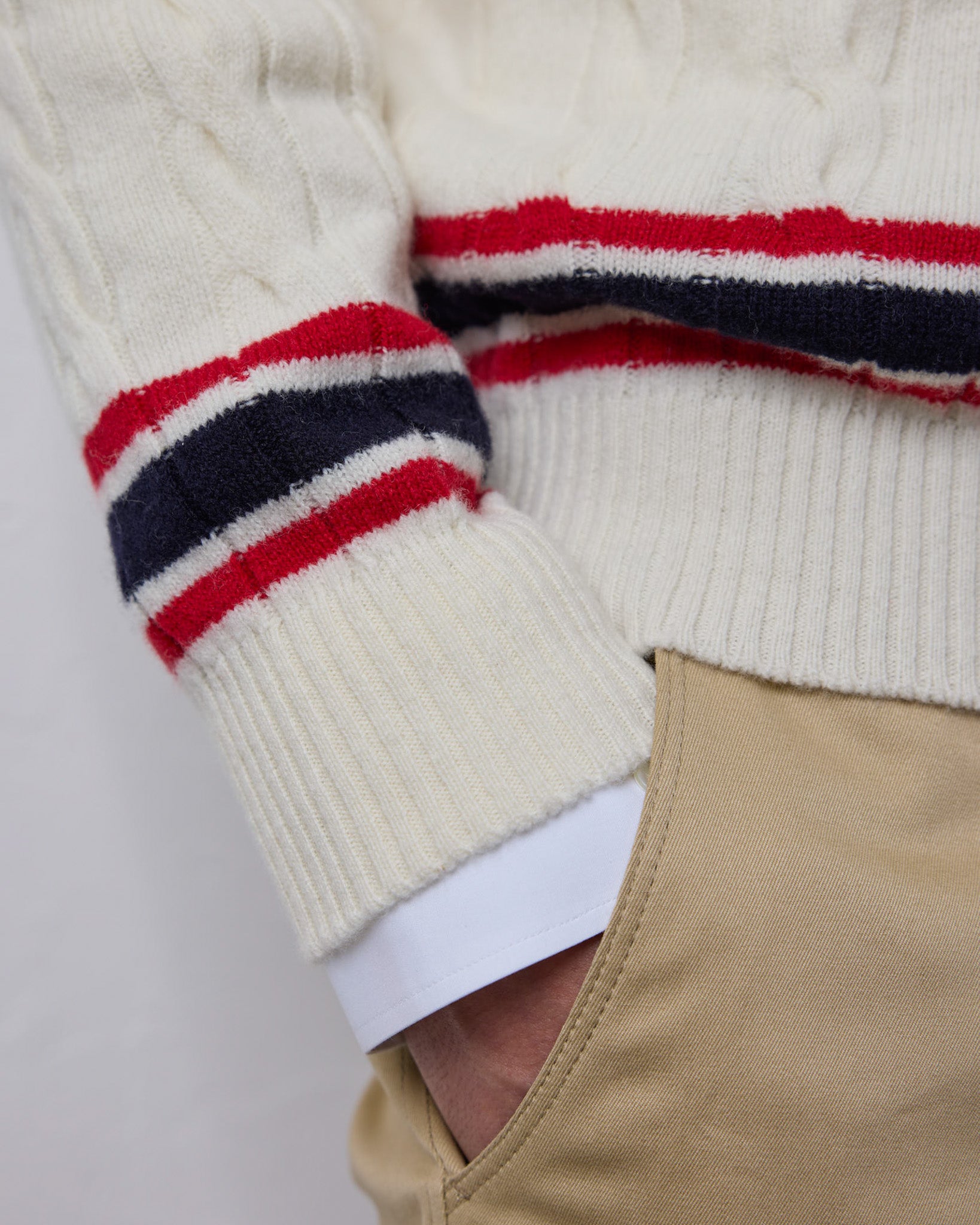 Lambswoolpullover Cricket mit V-Ausschnitt