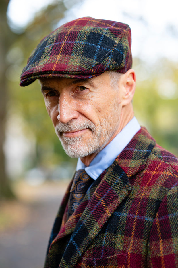 Tweed Cap in bordeaux kariert aus Harris Tweed