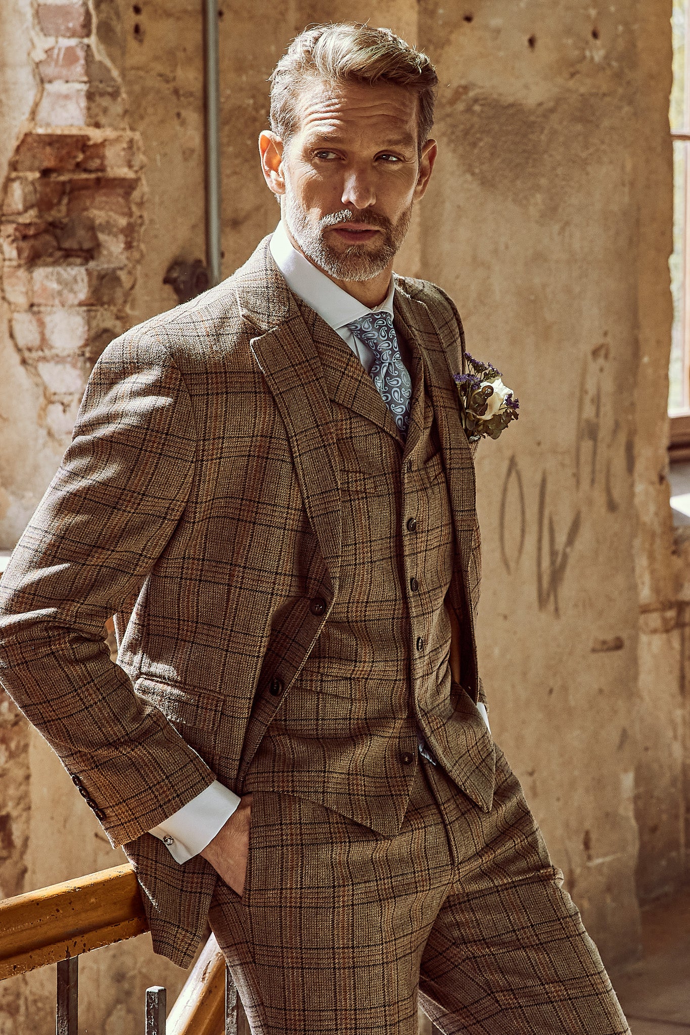 Tweed Anzug in 3-Knopf Classic aus Moon Tweed