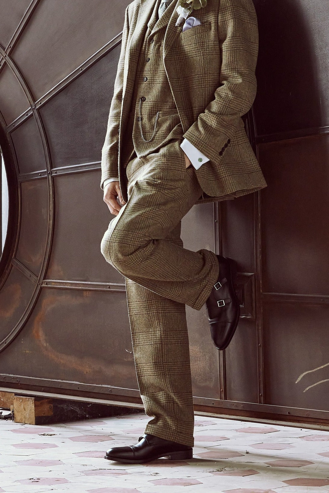 Tweed Anzug Dreiteiler grün aus Lovat Tweed — John Crocket