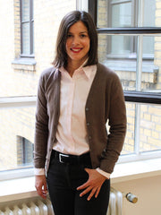Cashmere Strickjacke mit V-Ausschnitt, unsere Klassiker