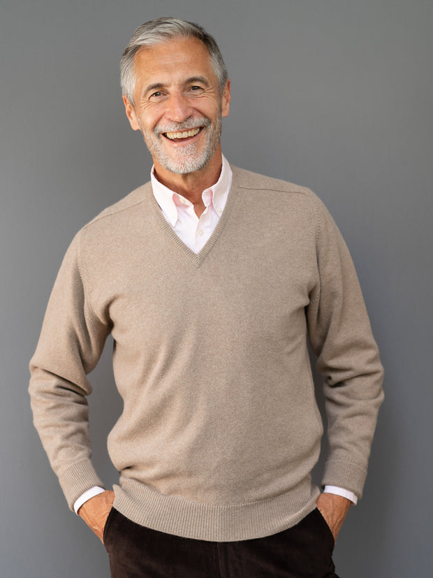 Cashmere Pullover (3-fädig) mit V-Ausschnitt in klassischen Farben