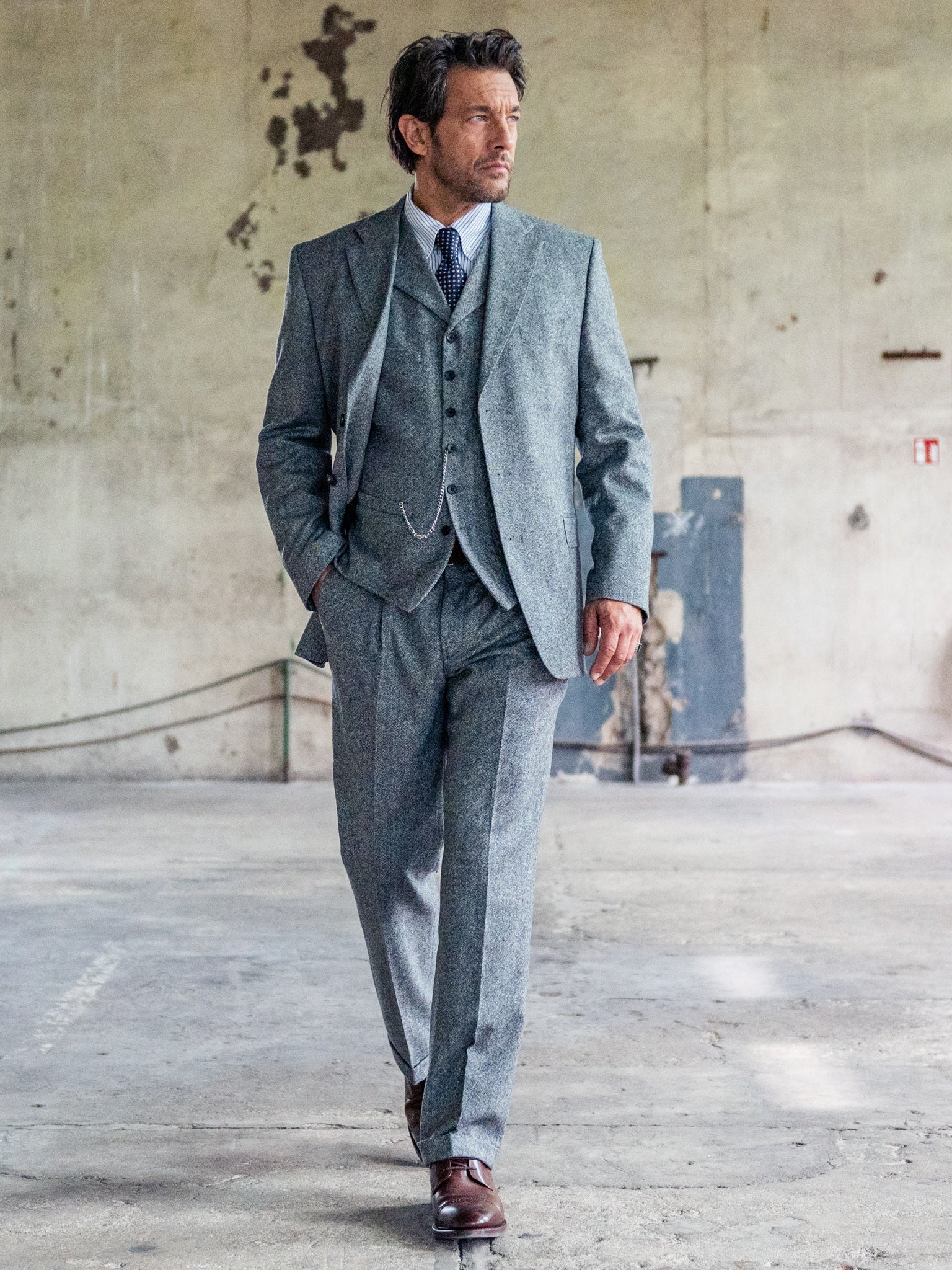 Tweed Anzug in 3-Knopf Classic aus Moon Tweed