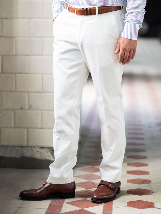 Slimline Baumwollhose mit Stretchanteil in weiß