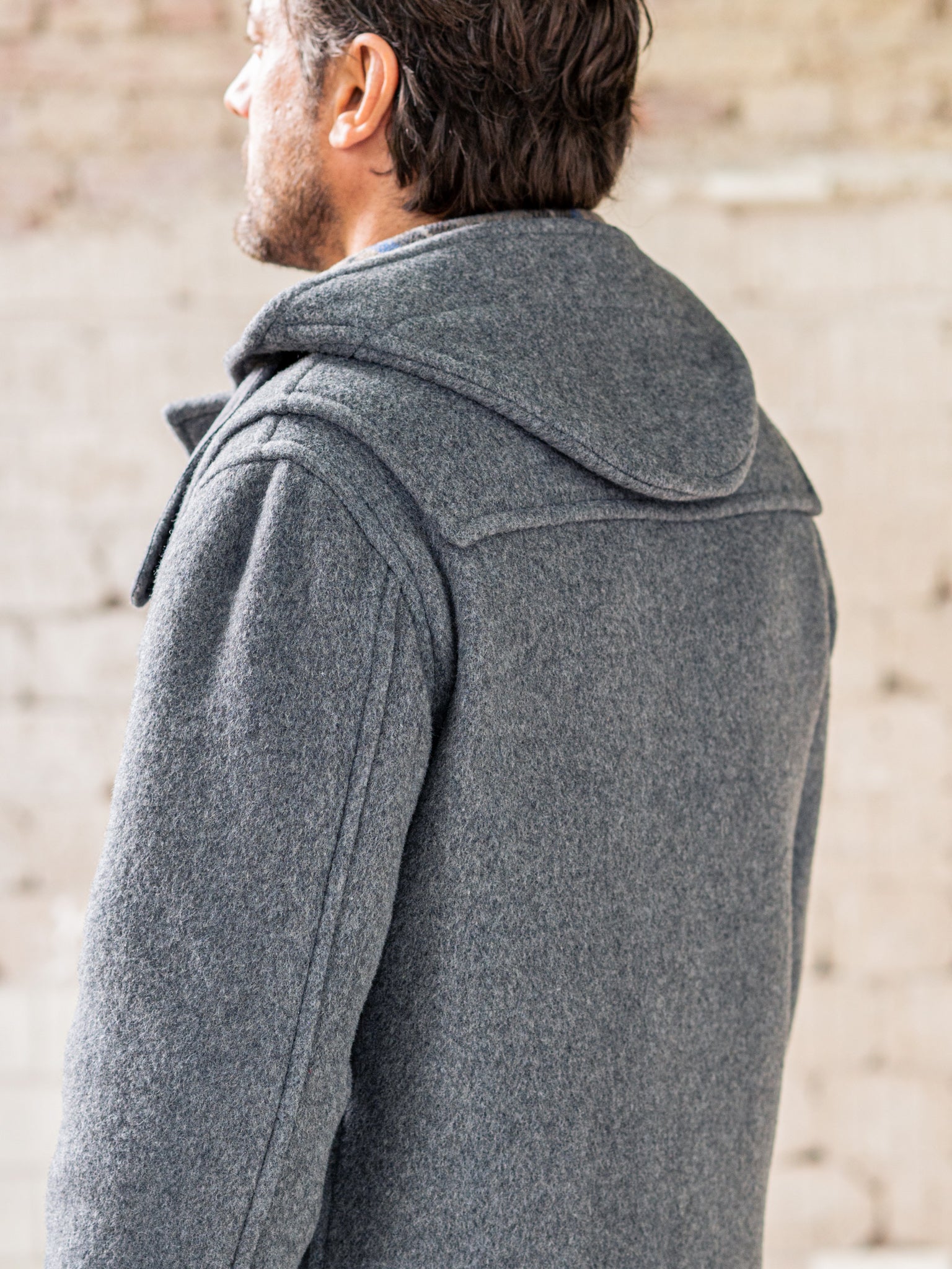Klassischer Herren Dufflecoat in mittelgrau