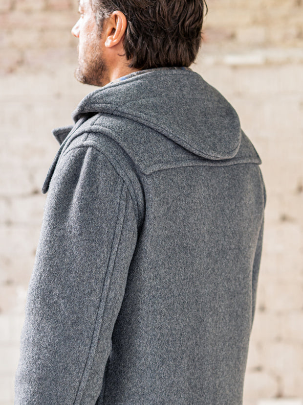 Klassischer Herren Dufflecoat in mittelgrau
