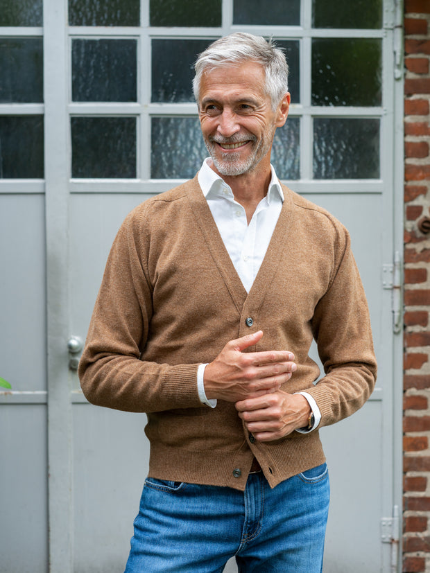 Lambswool Strickjacke (Gr. 40–42)