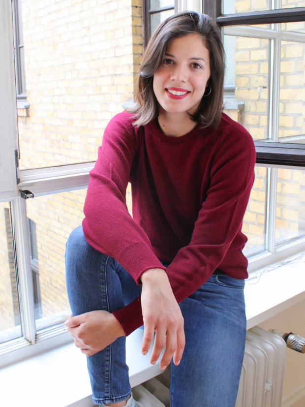 Lambswool Pullover mit Rundausschnitt in klassischen Farben (Gr. 40-42)