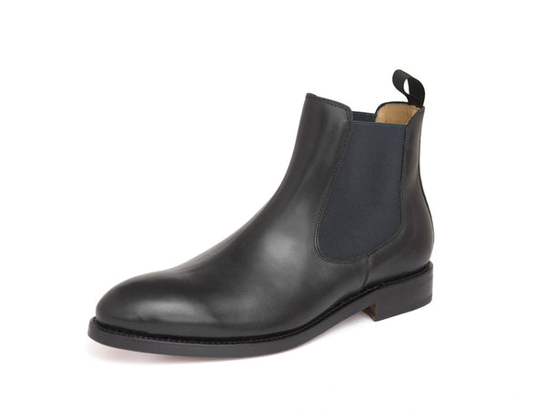 Chelsea Boots Herren in Schwarz, Frontalansicht