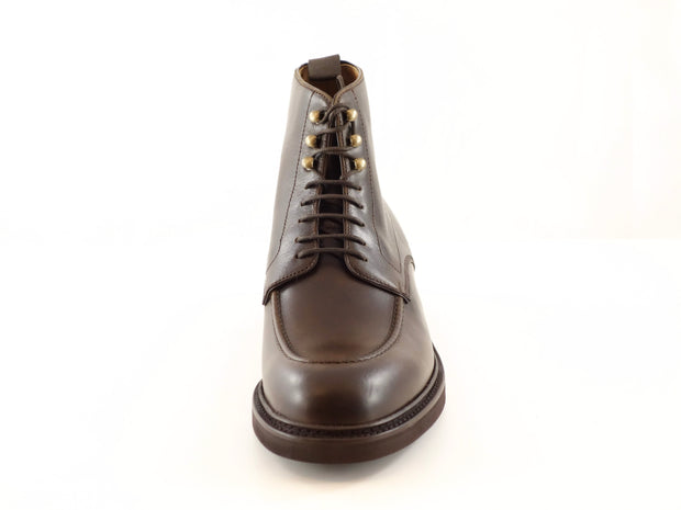 Boots in braun mit Vibram Sohle