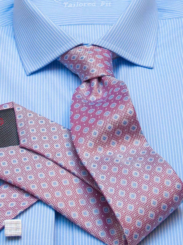Herrenhemd Slim Fit Cut-Away gestreift in Hellblau, Frontalansicht